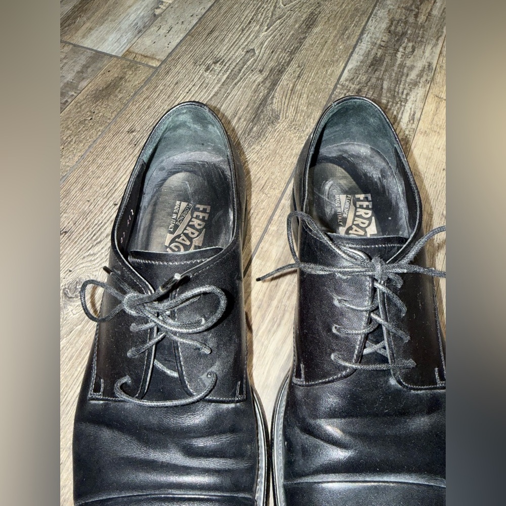 Salvatore Ferragamo Black Leather Oxfords Size 9 Pre-owned - Picture 2 of 7
